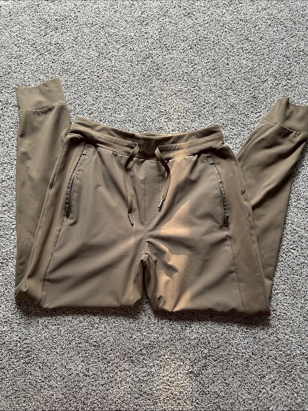 Mondetta women’s Drawstring Joggers in Olive green